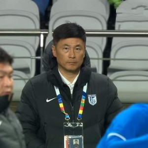 意昂体育入口-大连剩1场试错，斯坦丘撤到8号位 赶上武磊火热 回梭鱼湾少输当赢